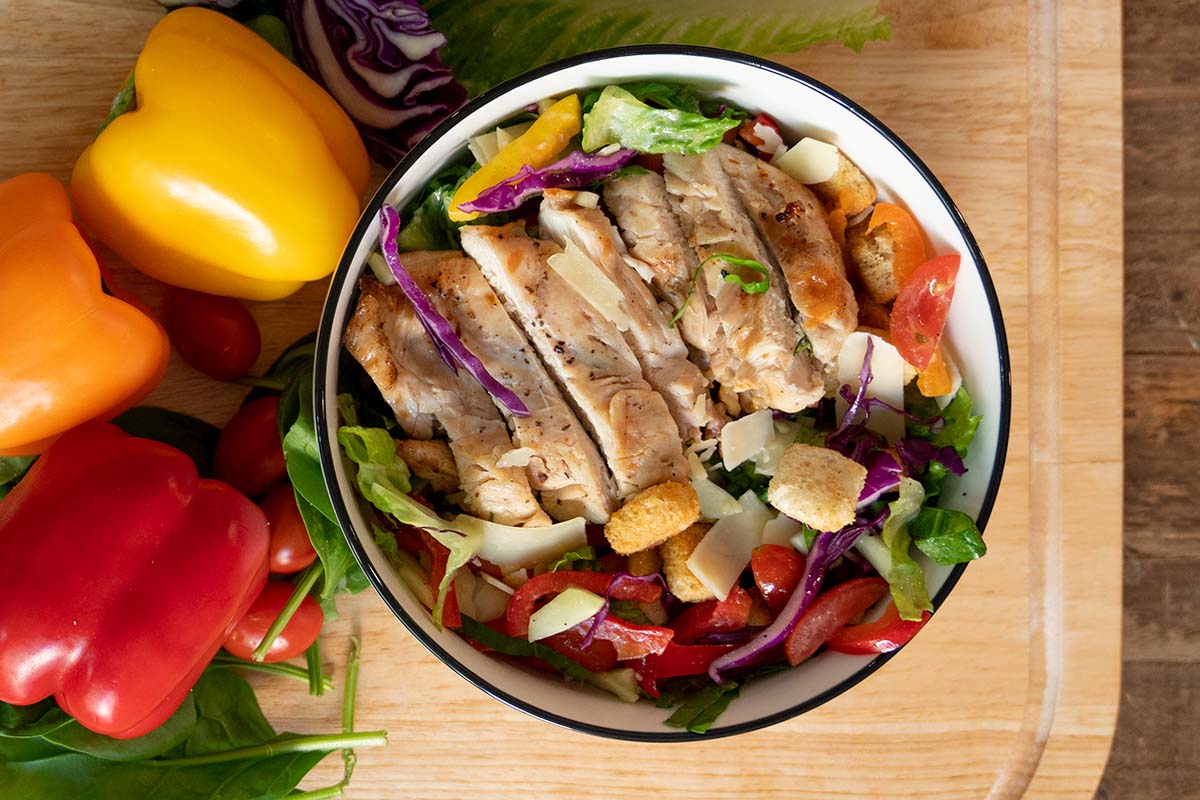 Lunch Recipe: Rainbow Salad with Home Made Vinaigrette