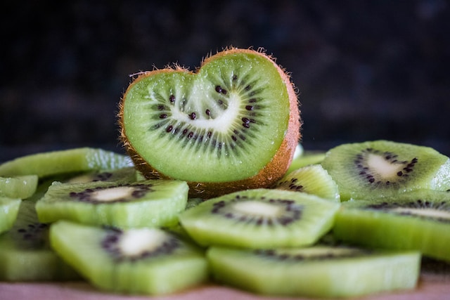 Kiwi fruit slices