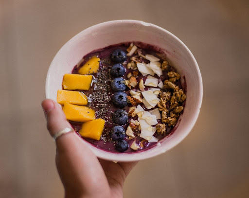 How Much Antioxidants Per Day: Superfoods and Supplements to Hit Your Optimal Intake