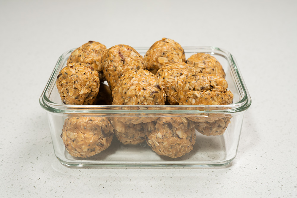 Packable Snack Recipe: Energy Balls Featuring Oats and Chocolate Chips