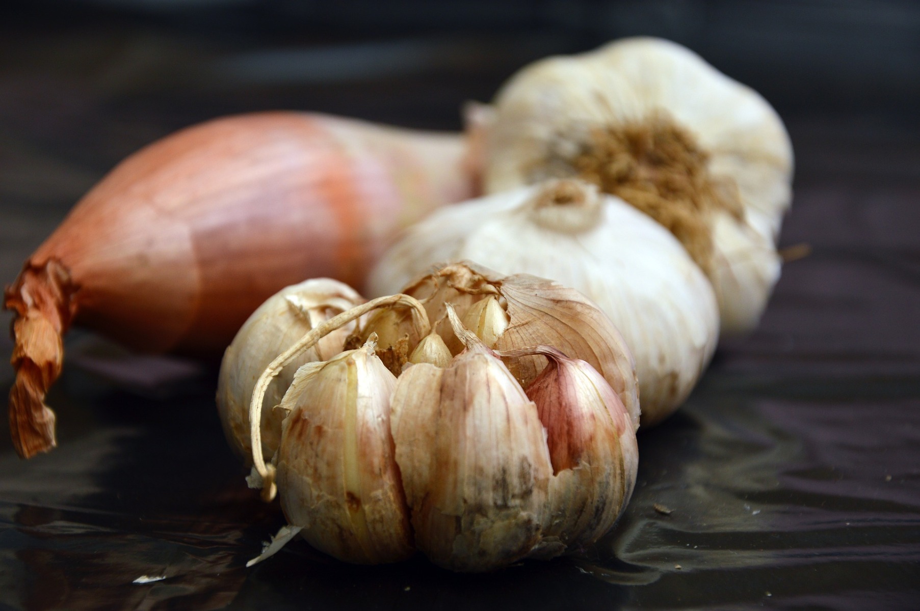 garlic and onions: Also containing prebiotic fiber