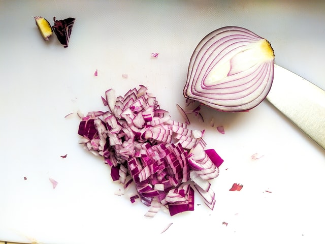 Red onion: half whole and half chopped